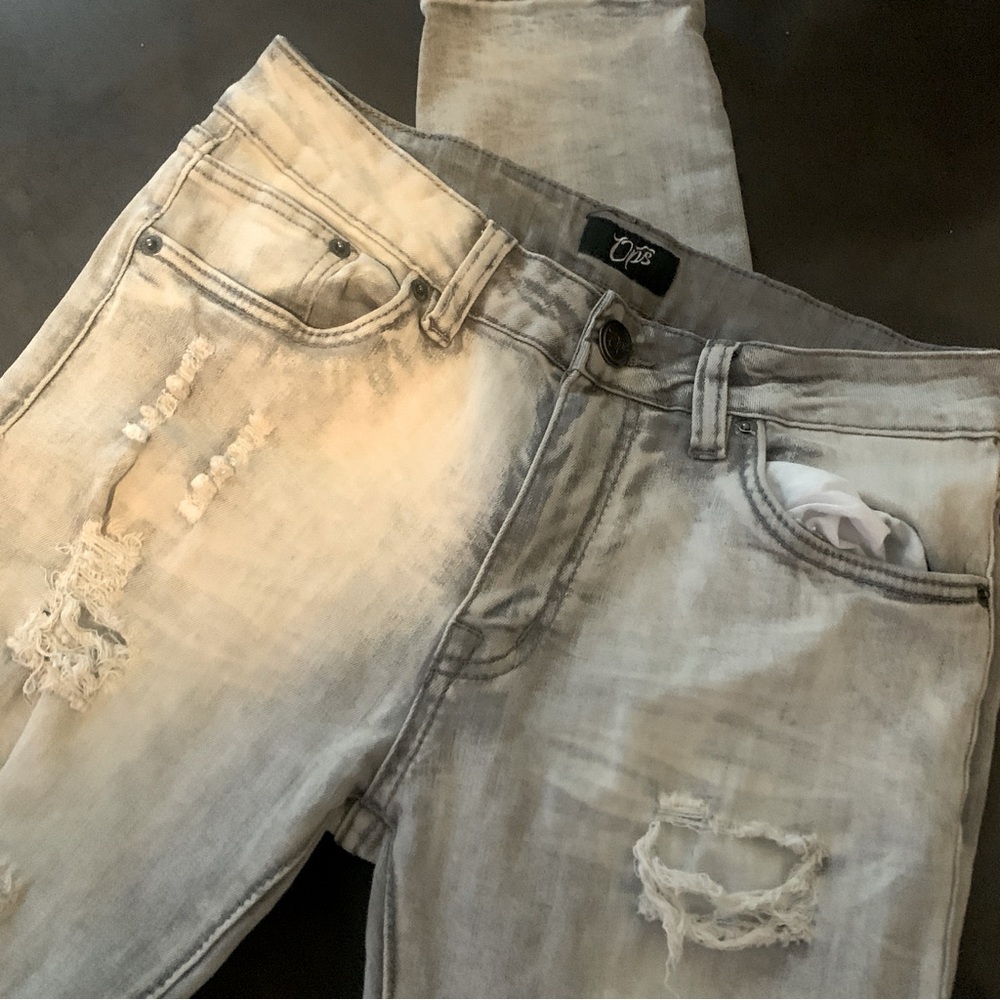 🌱Distressed Light Gray Jeans for Boys🌱 - Picture 4 of 9